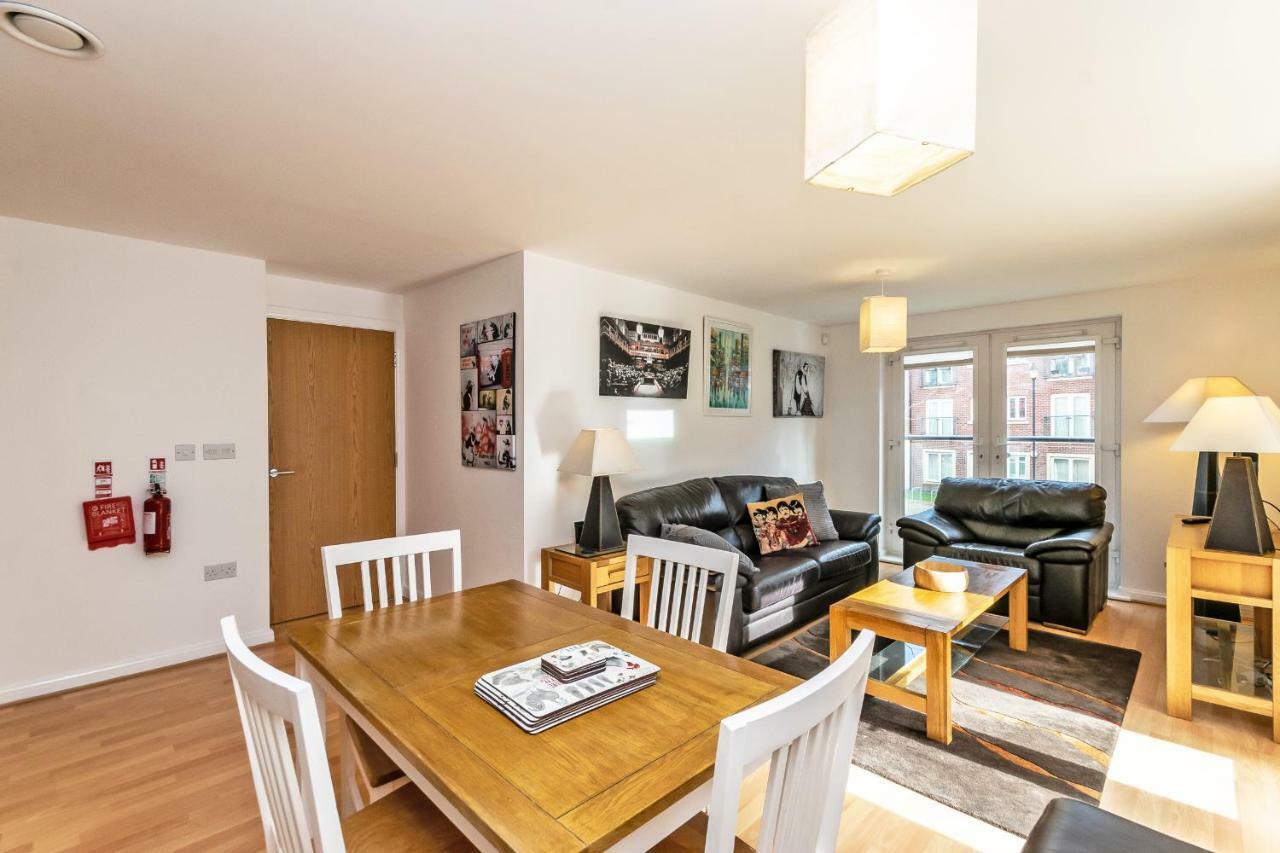 Racecourse Serviced Apartments Chester Exteriér fotografie